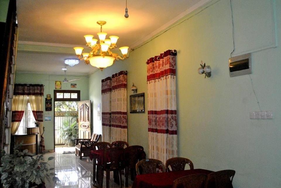 بادولا Sri Guest House المظهر الخارجي الصورة